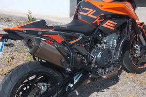 KTM Duke 790