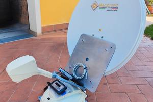 Antenna satellitare automatica