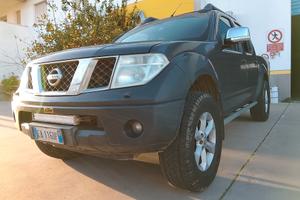 NISSAN Navara Doppia Cabina 2.500 dCi 171cv 4WD