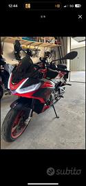 Aprilia tuono 660