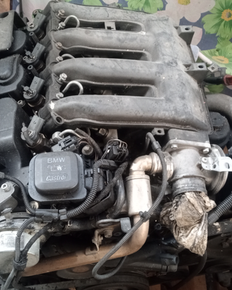 Motore BMW 320D ad uso ricambi
