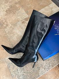 Elegante stivale alto