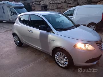 lancia ypsilon 1.3 multijet 