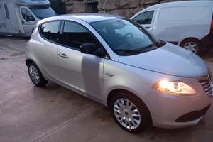 lancia ypsilon 1.3 multijet 