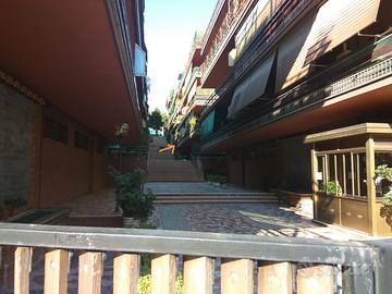 Stanza adiacente metro Battistini