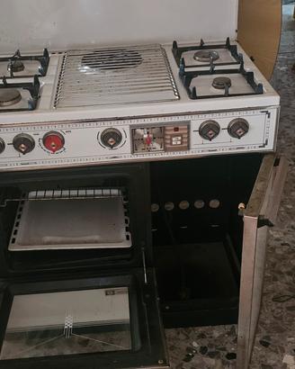 cucina a gas vintage con forno a libera installazi
