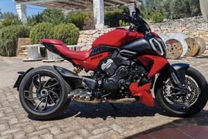 diavel v4