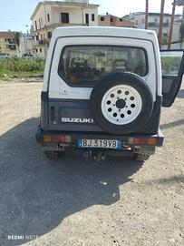 Suzuki samurai