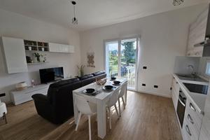 Appartamento blu arona lago maggiore casa vacanze