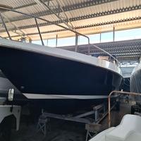 Barca cabinata 10,5 m con cabina e posti letto