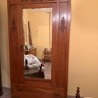 Armadio in legno Antico
