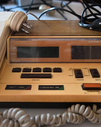 Telefono radiosveglia vintage