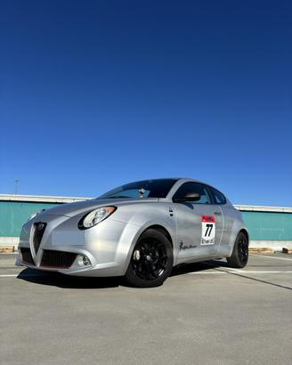 Alfa Romeo Mito 1.4 tb Distinctive Premium 155cv
