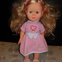 Gioco bambola con movimento