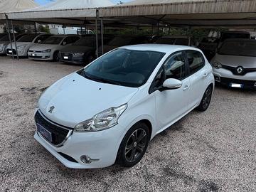 Peugeot 208 1.4 HDi 68 CV 5 porte Allure