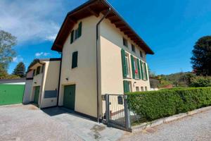 Fronte Lago, appartamento trilocale arredato