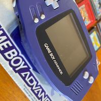 Game Boy Advance + 10 giochi (con Pokémon rosso)