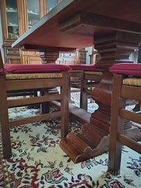 Tavolo massiccio completo di 6 sedie