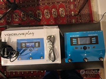 TC HELICON VOICELIVE PLAY + PEDALIERA SWITCH-3 