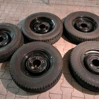 Pneumatici Nokian 205 R16 ( 110/108 R)