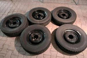 Pneumatici Nokian 205 R16 ( 110/108 R)
