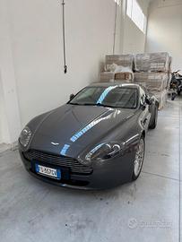 ASTON MARTIN V8 Vantage - 2009