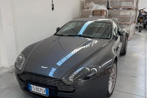 ASTON MARTIN V8 Vantage - 2009