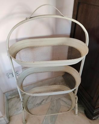Alzatina vintage in metallo a 3 ripiani
