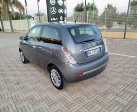 Lancia Ypsilon 1.2 Platino