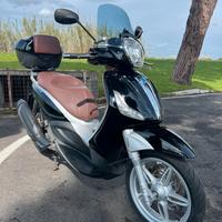 Piaggio Beverly 350