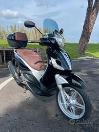 Piaggio Beverly 350