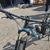 Bicicletta con pedalata assistita