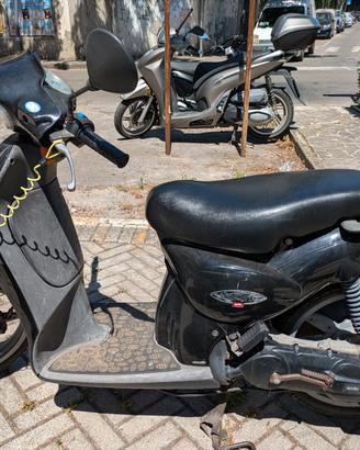 Scarabeo 100 2T