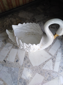 Cigno portafiori in porcellana