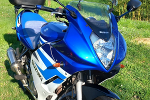 Moto Suzuki GS500F