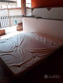 Divano letto matrimoniale