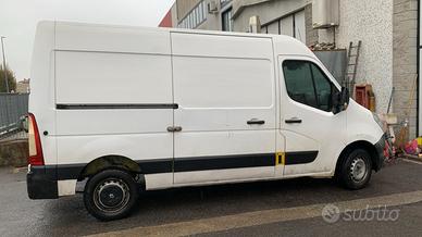 RENAULT MASTER DEL 2013  km 336.490 cilindrata 2.2
