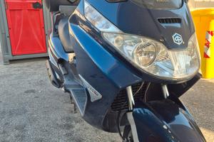 Piaggio x8 400cc