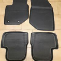 Tappetini auto in gomma