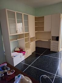 Mobile componibile in buone condizioni