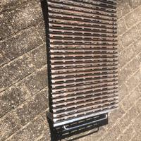 griglia in acciaio con sgocciolatoio