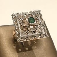 Anello antico in oro 14kt, smeraldo e diamanti