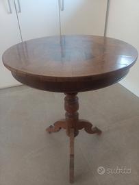tavolino in legno 