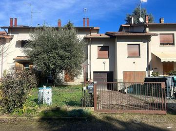 VILLA A SCHIERA A VALSAMOGGIA