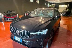Volvo XC60 2.0 b4 Plus Dark awd auto
