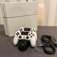 PS4 500gb + 2 joypad + stazione di ricarica