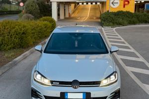 Golf 7.5 GTD White Silver