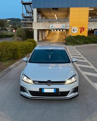 Golf 7.5 GTD White Silver