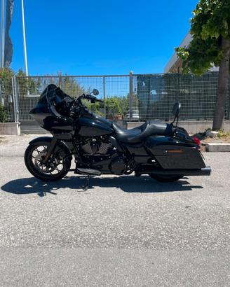 Harley davidson road glide st