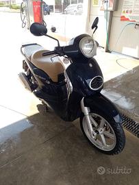 Aprilia Scarabeo 125 - 2012